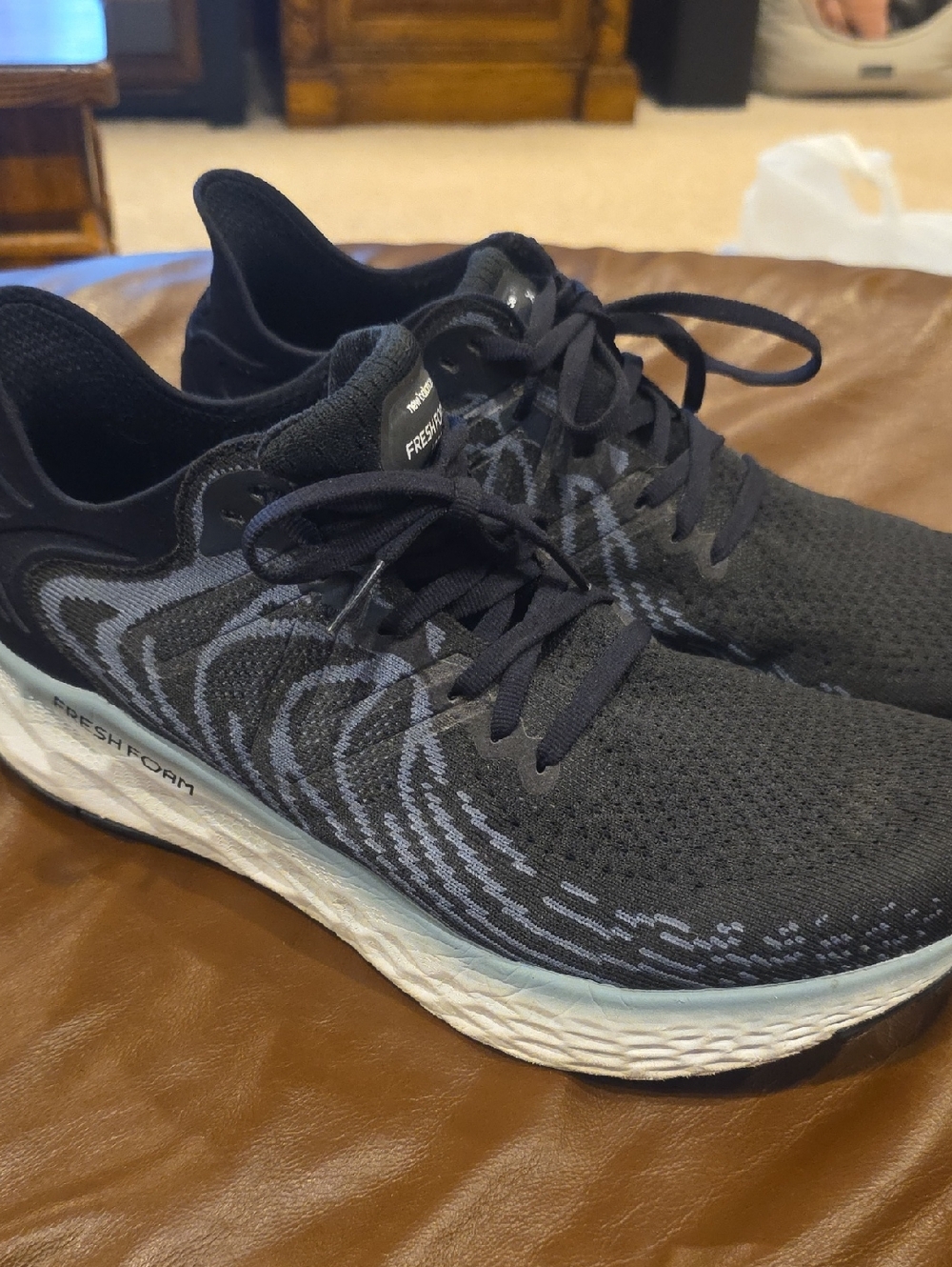 New Balance Men's Fresh Foam Running 1080 X Shoes - Black and Light Blue Sz 10.5